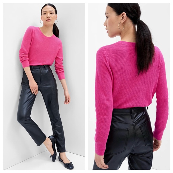 GAP Bella Crewneck Sweater in Standout Pink in SIZE MEDIUM NWT - Picture 1 of 10